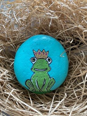 Rock Art Frog with Crown